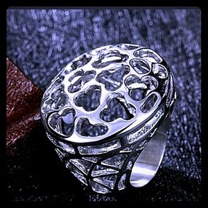 Unique Silver Plated Filigree Ring, Size 7
